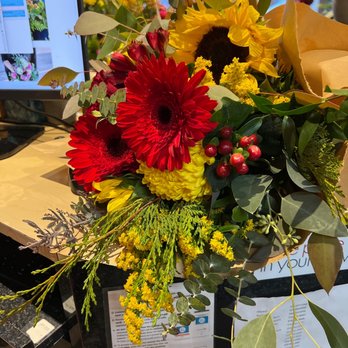 Bloem Decor Florist - Florists Near Me - Sacramento, California Bloem Decor Florist - Florists Near Me - Sacramento, California