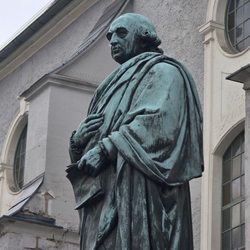 Herderplatz - Namensgeber