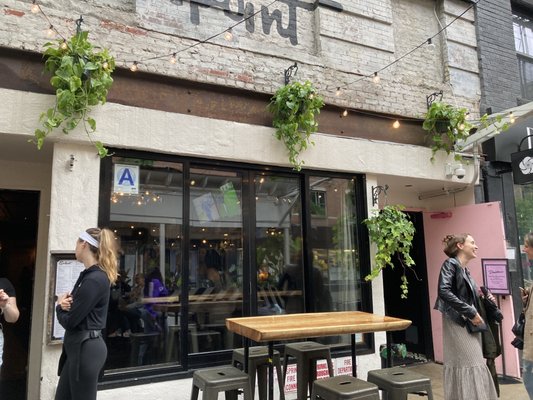 Eastpoint Bar by null