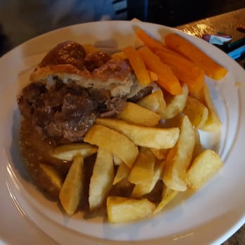 George Hotel - Kids meal: steak pie - Hotels Near Me - Inveraray, AGB