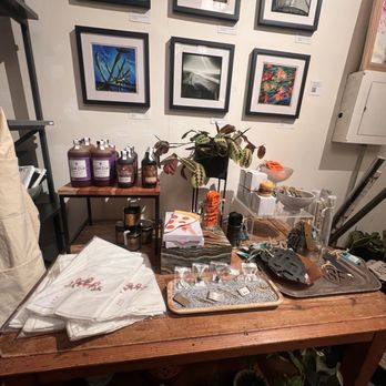 Iris + Emerson - Florists Near Me - San Francisco, California Iris + Emerson - Florists Near Me - San Francisco, California