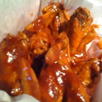 The Shack - Buffalo wings/mild sauce - Sports Bars Near Me - Playa Del Rey, California
