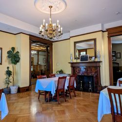 The Patterson Inn - Spacious dining area - you've got to check out the floor!