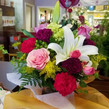 Kathleen's Flowers - Florists Near Me - Overland Park, Kansas Kathleen's Flowers - Florists Near Me - Overland Park, Kansas