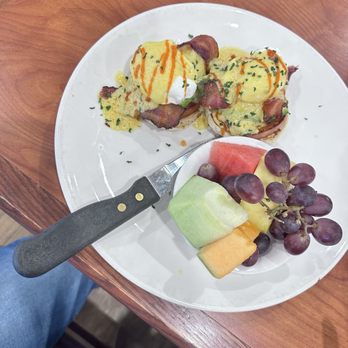 Broken Yolk Cafe - Golden Benedict Poached , with fruit - Breakfast & Brunch Near Me - La Quinta, California