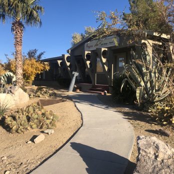 Atomic Inn - Landscaping and exterior - Hotels Near Me - Beatty, Nevada