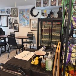 La Strega Italian Deli - Inside