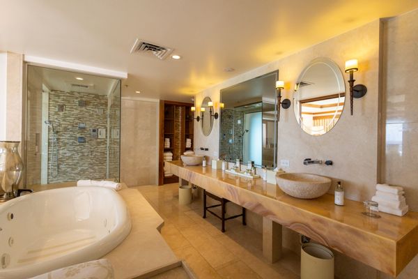 The Kahala Hotel & Resort by null