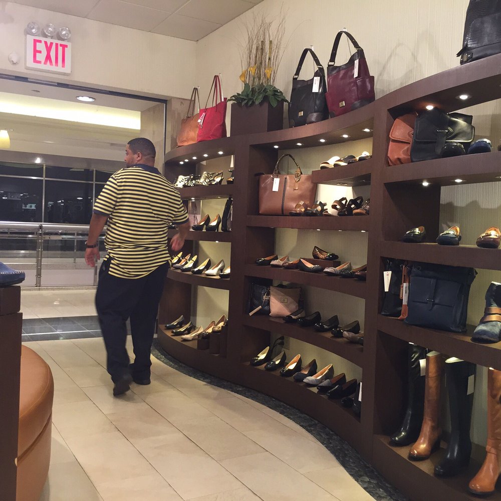 naturalizer store new york