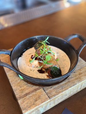 Yardbird Table & Bar by null