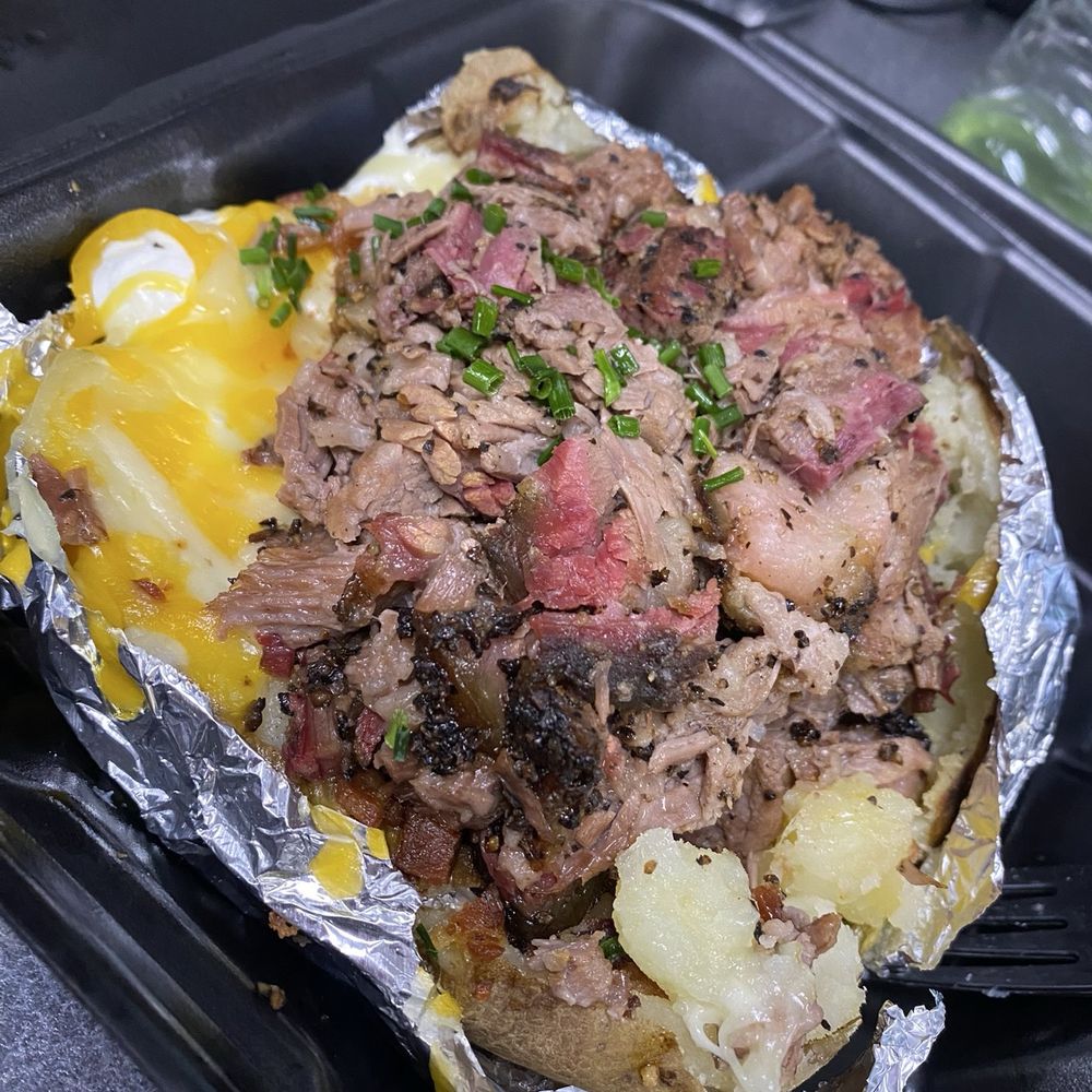 Killen's Barbecue - Baked Potato W/ Meat - Barbeque Near Me - Shenandoah, Texas Killen's Barbecue - Baked Potato W/ Meat - Barbeque Near Me - Shenandoah, Texas