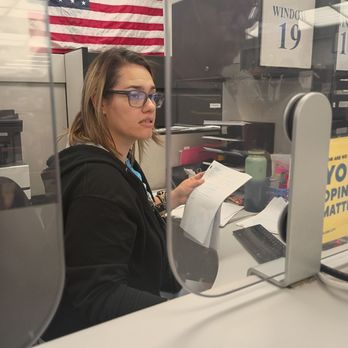 Culver City DMV - Awesome customer service by this lady. - Departments of Motor Vehicles Near Me - Los Angeles, California Culver City DMV - Awesome customer service by this lady. - Departments of Motor Vehicles Near Me - Los Angeles, California
