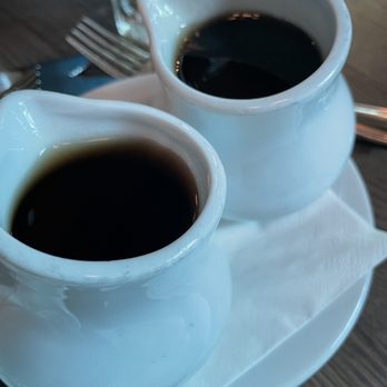 Kona Cafe - Syrup for the table - Sushi Bars Near Me - Lake Buena Vista, Florida