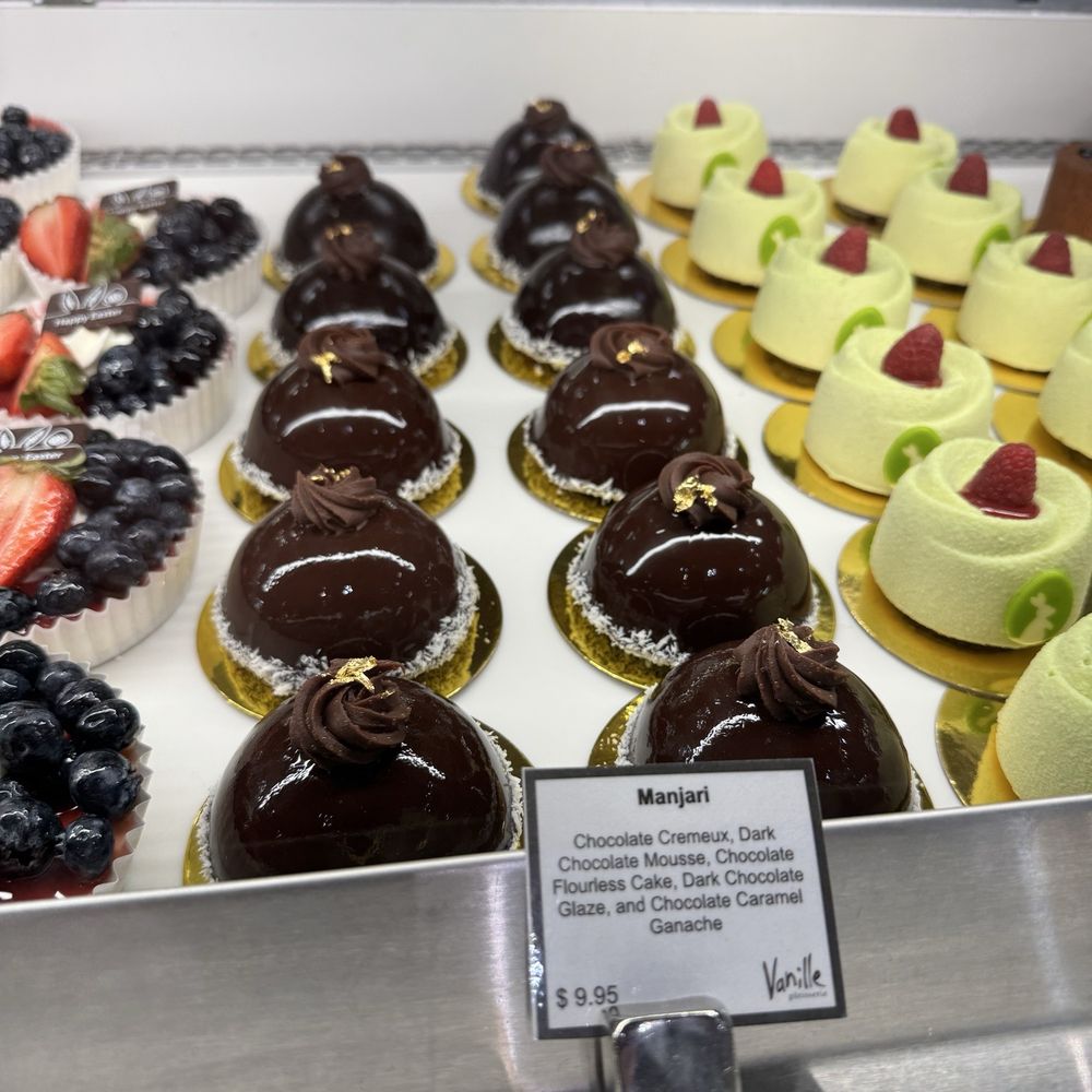 Vanille Patisserie - Manjari - Desserts Near Me - Chicago, Illinois Vanille Patisserie - Manjari - Desserts Near Me - Chicago, Illinois