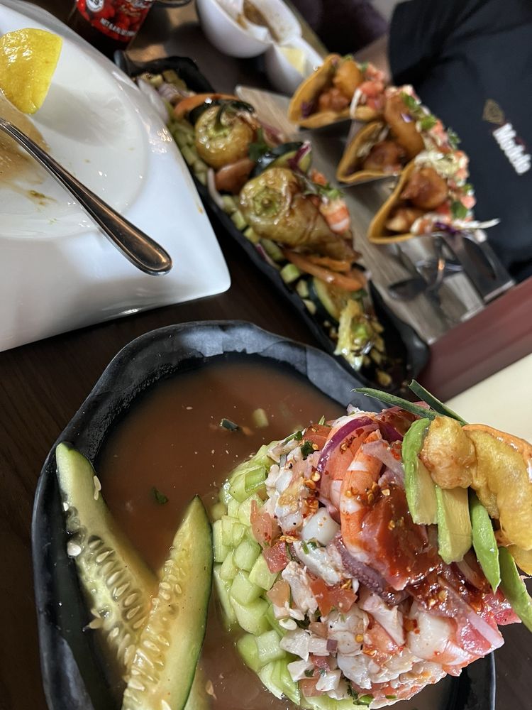 LA RESACA Updated October 2024 54 Photos & 50 Reviews 201 N