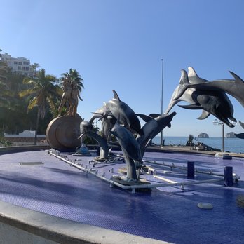 Malecon - Statue along Malecon - Landmarks & Historical Buildings Near Me - Mazatlán, SIN