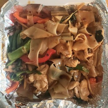 Thai Thai'M - Drunken Noodles with chicken - Thai Near Me - Loveland, Colorado