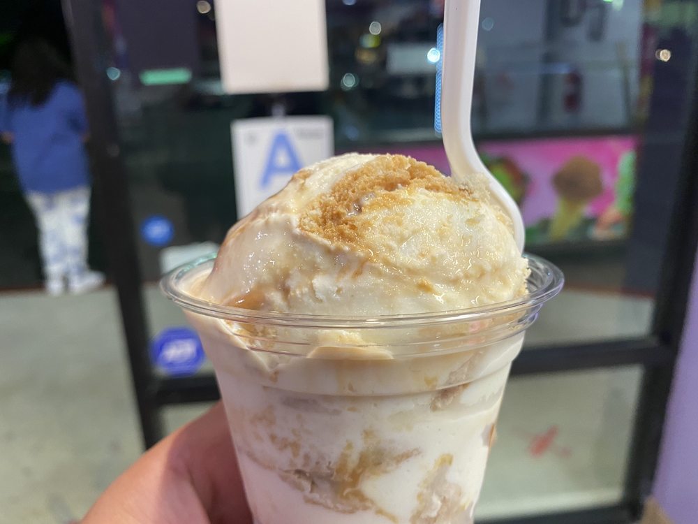 LA REAL MICHOACANA Ice Cream & Frozen Yogurt 13502 Whittier Blvd