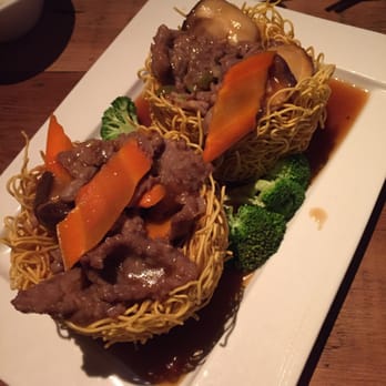 Mah-Jong Chinese Kitchen - Crispy noodles with beef - Chinese Near Me - Plano, Texas Mah-Jong Chinese Kitchen - Crispy noodles with beef - Chinese Near Me - Plano, Texas