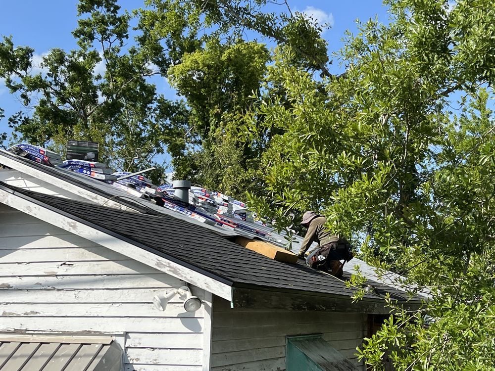 Slide of No Limit Roofing