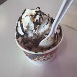 Chocolate ice cream, whipped cream, marshmallow, and chocolate chip toppings, with a chocolate and caramel drizzle. YUMMY! Chocolate ice cream, whipped cream, marshmallow, and chocolate chip toppings, with a chocolate and caramel drizzle. YUMMY!