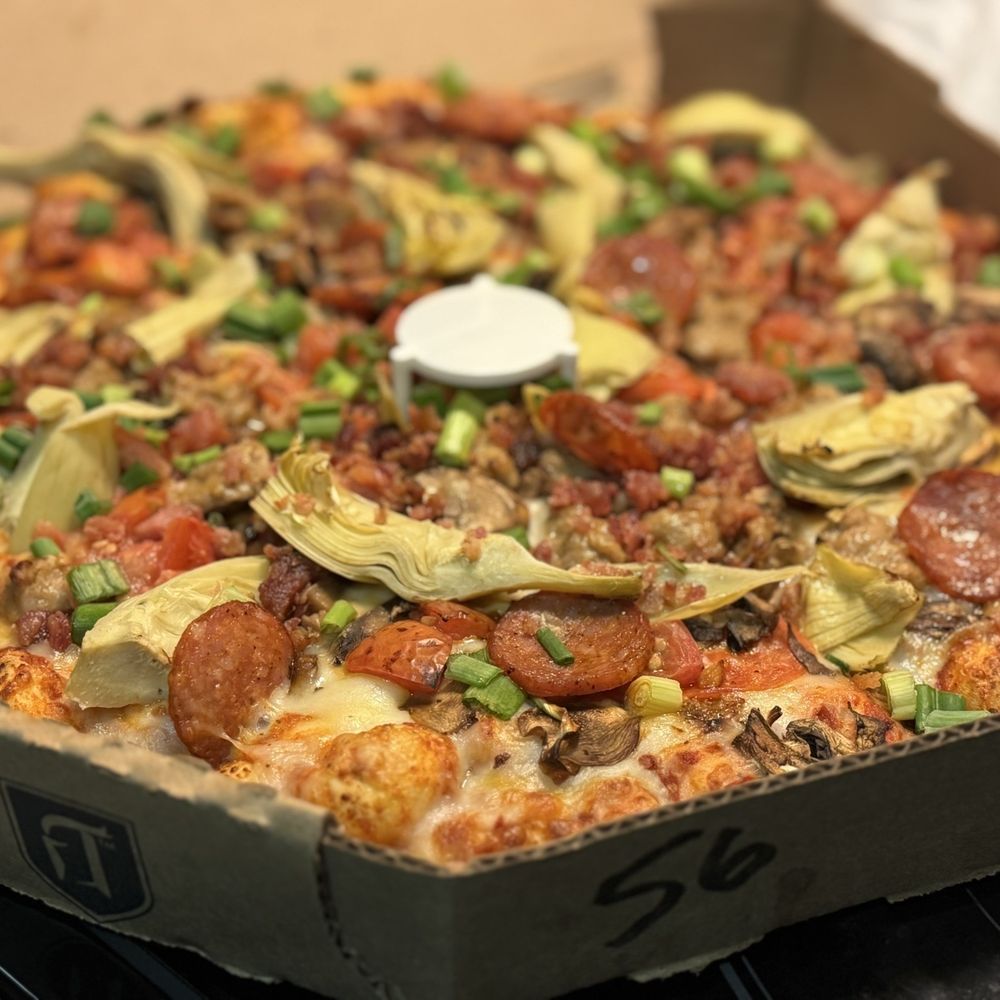 Round Table Pizza Walnut Creek, CA - Last Updated January 2026 - Yelp