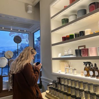 Diptyque Georgetown - Candle selection - Cosmetics & Beauty Supply Near Me - Washington, DC, District of Columbia Diptyque Georgetown - Candle selection - Cosmetics & Beauty Supply Near Me - Washington, DC, District of Columbia