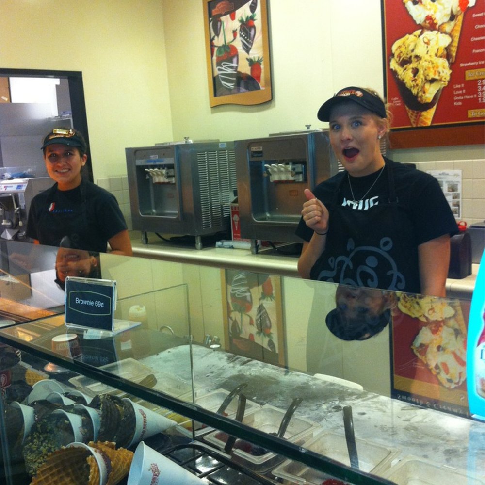 Cold Stone Creamery - "Smile for yelp!" - Ice Cream & Frozen Yogurt Near Me - San Antonio, Texas