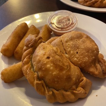 Division Cafe - Empanadas Delight Chimichurri Lunch - Latin American Near Me - Somerville, New Jersey