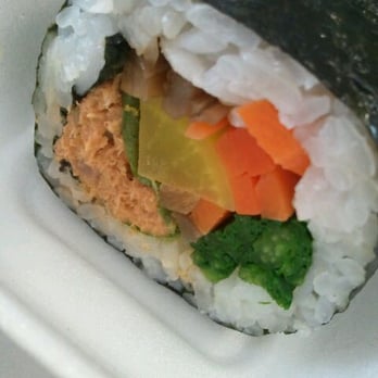 E-Mo - Spicy tuna kimbap - Korean Near Me - New York, New York