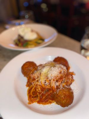 Tutoni's Restaurant by null