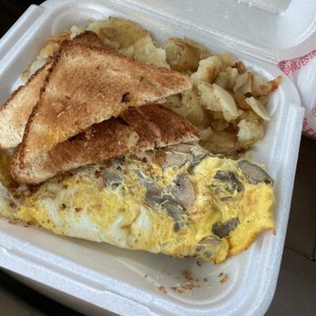 Michael's Diner - Mushroom and Cheese Omelette - Diners Near Me - Cleveland, Ohio
