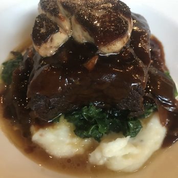 MW Restaurant - New American Near Me - Honolulu, Hawaii