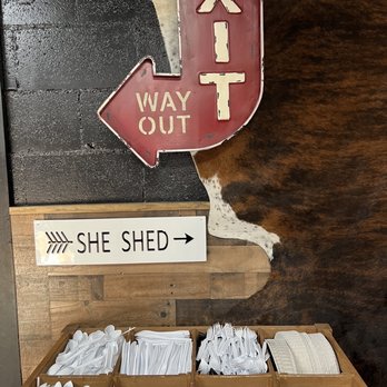 Firehole Bar-B-Que - Convenient help yourself plates and utensil table - Barbeque Near Me - West Yellowstone, Montana