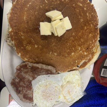 Crazy Otto's Diner - Huge pancakes - Breakfast & Brunch Near Me - Acton, California