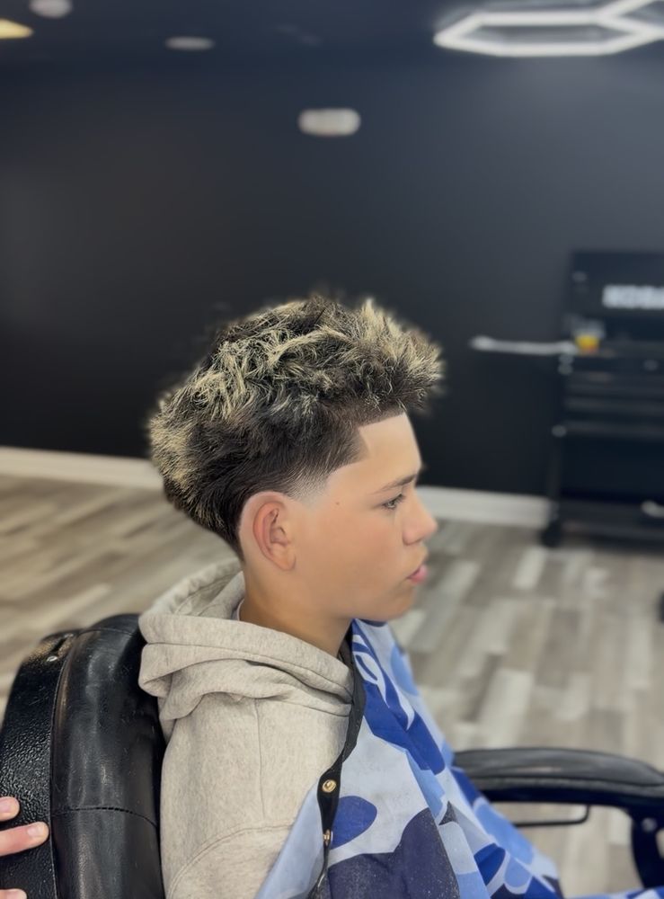 The Chair Barbershop Logo