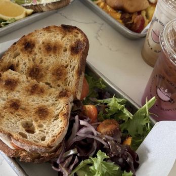 Love You Latte - Vegan Bagel & Lox Sandwich - Breakfast & Brunch Near Me - Glendale, California