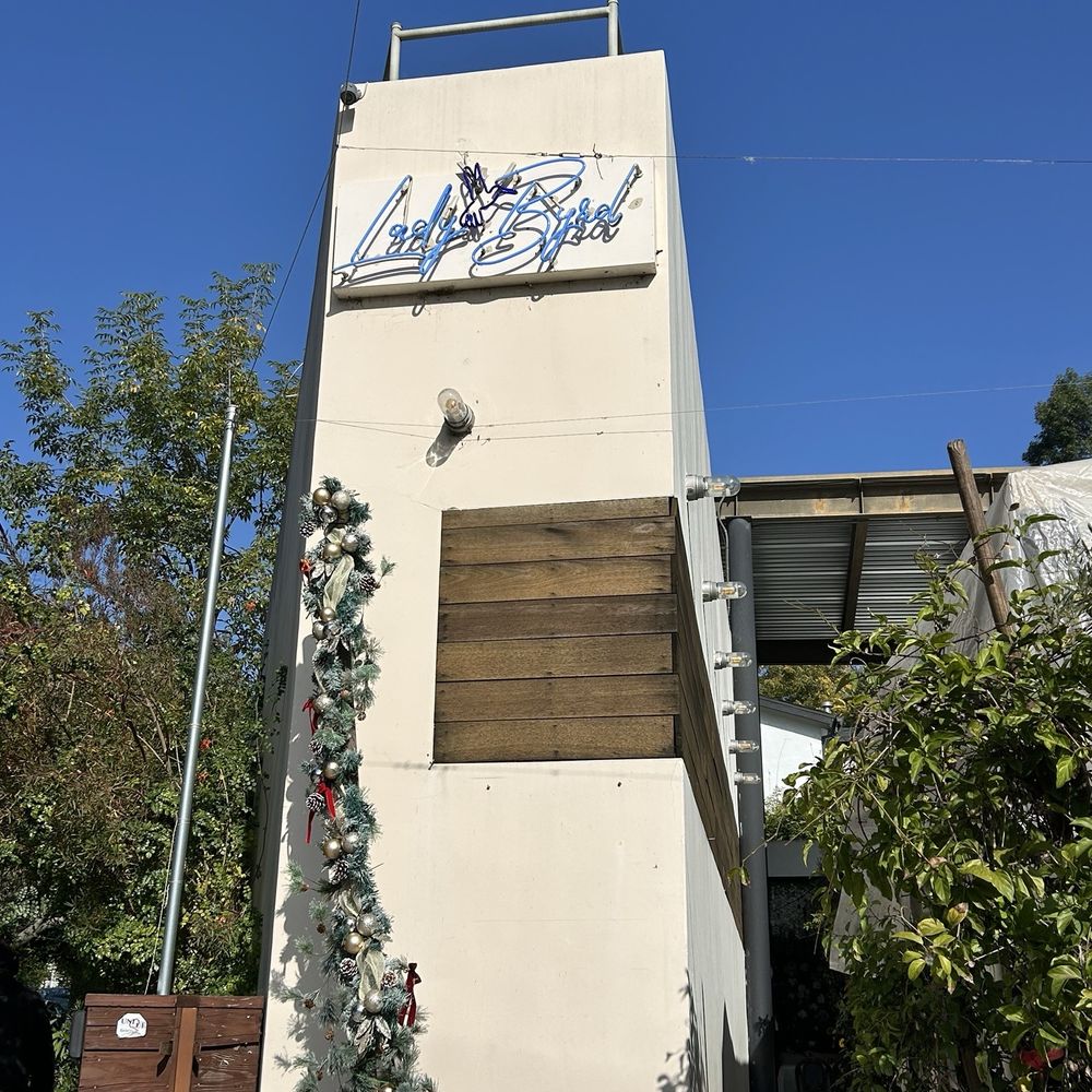 12/14/25 An oasis in the middle of Echo Park, so pretty, the aesthetics are darling 12/14/25 An oasis in the middle of Echo Park, so pretty, the aesthetics are darling