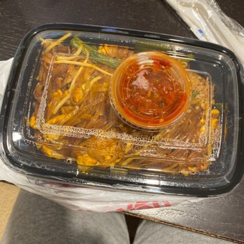 Thai Palace - Chicken pad Thai Togo - Thai Near Me - San Clemente, California Thai Palace - Chicken pad Thai Togo - Thai Near Me - San Clemente, California