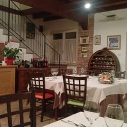 Enoteca CA DE Mazzoli - La sala principale.