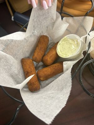 Sarussi Cafeteria and Restaurant by null