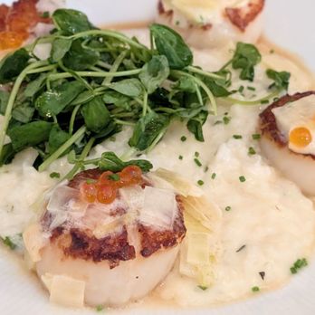 Montrio - Sea scallops, on a delicious parsnip puree - New American Near Me - Monterey, California