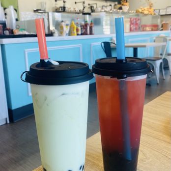Bing Bing Dumpling - Honeydew milk tea and Strawberry lychee boba - Bubble Tea Near Me - Vienna, Virginia Bing Bing Dumpling - Honeydew milk tea and Strawberry lychee boba - Bubble Tea Near Me - Vienna, Virginia