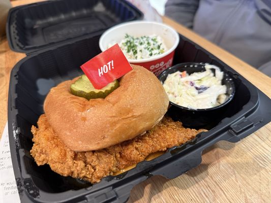 Hattie B’s Hot Chicken by null
