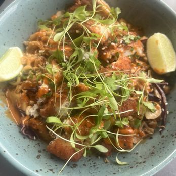 Saddle River Cafe - Asian Noodle Bowl with crispy chicken - Cafes Near Me - Saddle River, New Jersey Saddle River Cafe - Asian Noodle Bowl with crispy chicken - Cafes Near Me - Saddle River, New Jersey