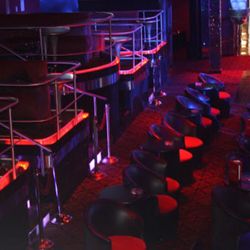 Delilah's - I notice there weren't any photos of this beautiful, spacious club! I would recommend going here to any friend. So figure I'd share!