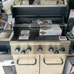 Western Slope Appliance - This grill has everything! All of our grills have a Propane or Natural Gas version. Can't wait to use the Rotisserie!