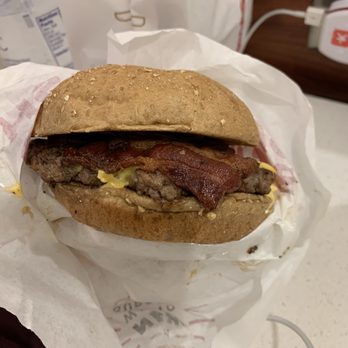 Smashburger - Bacon burger - Burgers Near Me - Louisville, Kentucky Smashburger - Bacon burger - Burgers Near Me - Louisville, Kentucky