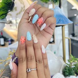 Glamour Nails