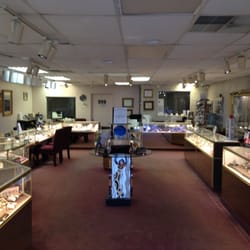 Highlands Jewelers - Showroom